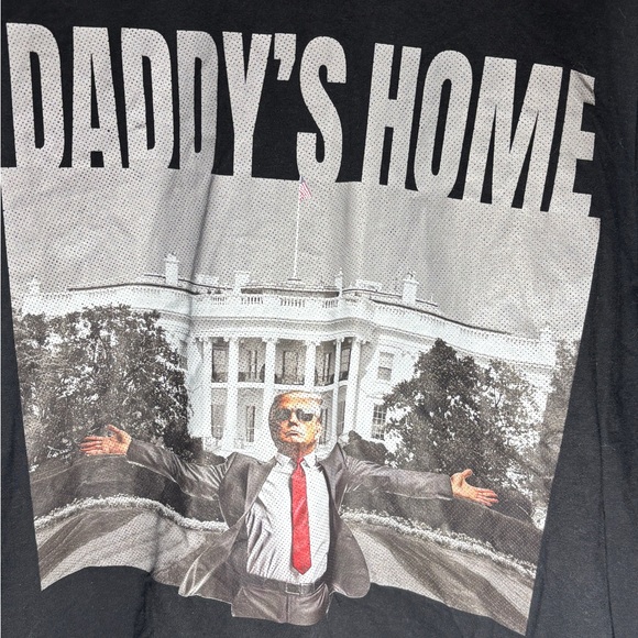 Trump Black Graphic T-Shirt with Bold Print size xL - Picture 2 of 4